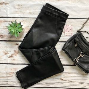 🌹NWT Free People Vegan Leather Leggings🌹